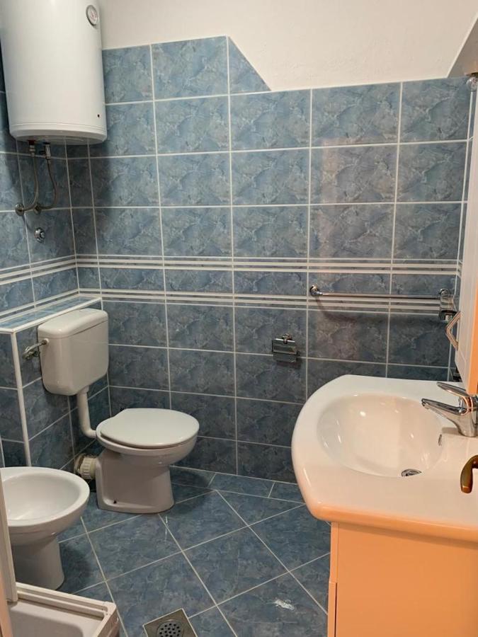 Francis Appartements Pakoštane Eksteriør billede